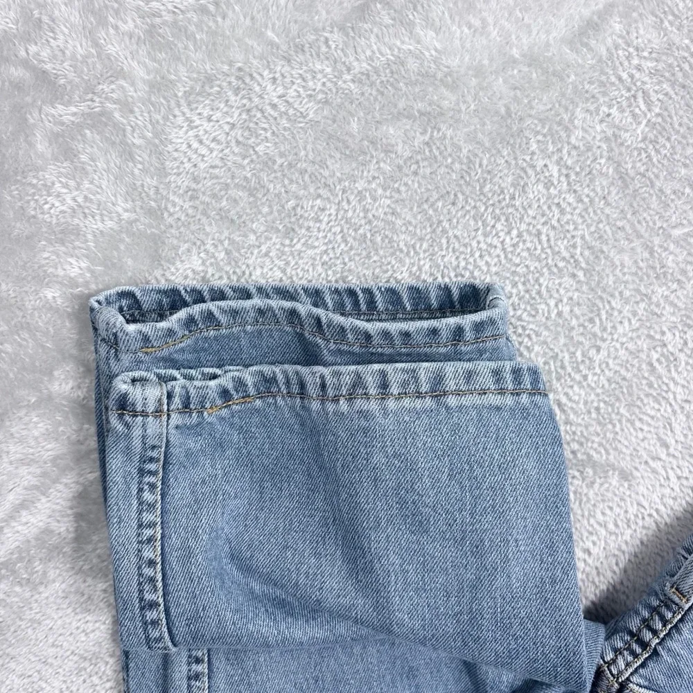 Vintage Y2K Levi's 550 Relaxed Fit Jeans Mens 34x34 Light Wash Blue Tapered Leg